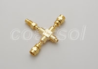 product_details.php?cn=564&i=With+%281%29%2C+%282%29+or+%283%29+Open+Cable+Ports&products_coaxsol1Page=25&p=CXOX231700